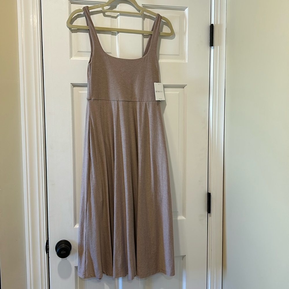 Beyond Yoga Featherweight At The Ready Square Neck Dress
